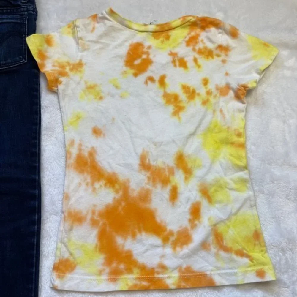 Levi's‎ Girl's Dark Wash Jeans and Unicorn Birthday Girl Tie-Dye Shirt Size 6